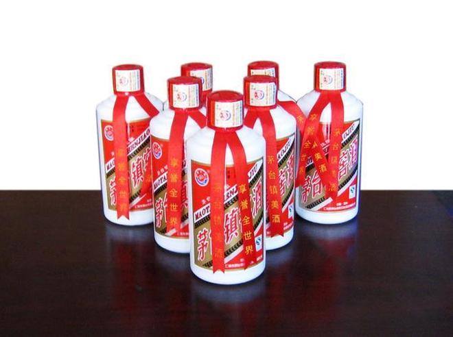 窖池空了，錢包鼓了 茅臺鎮淘汰賽背后的消費革命